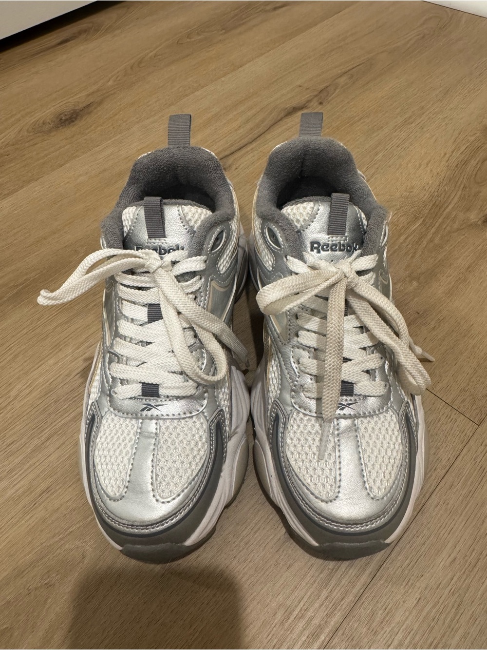 Reebok chunky dad sneakers